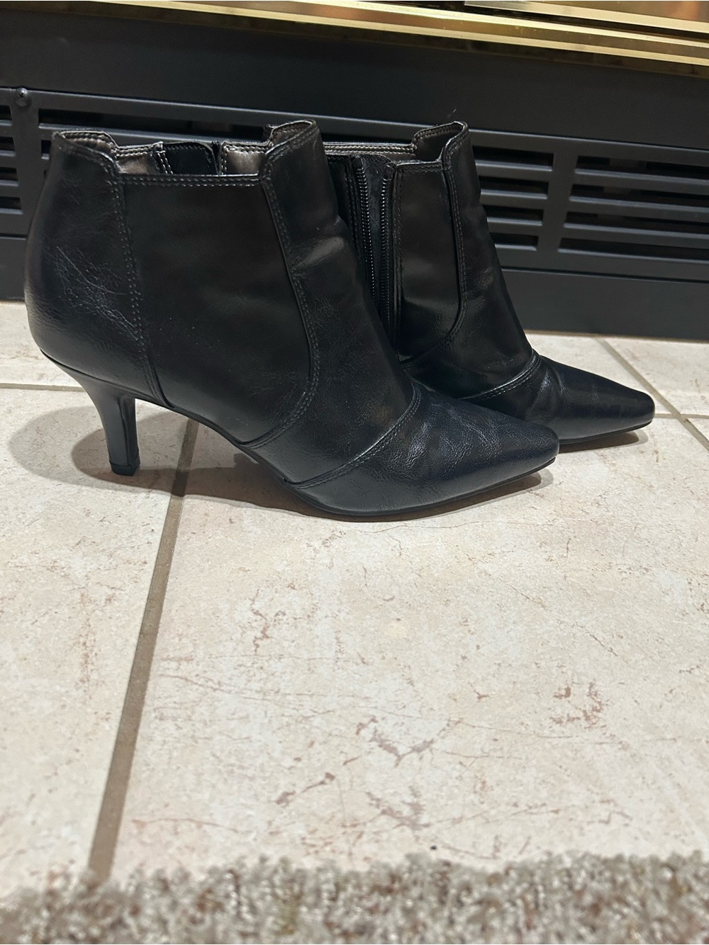 Life Stride Black Pointed Toe Kitten-Heel Ankle Booties